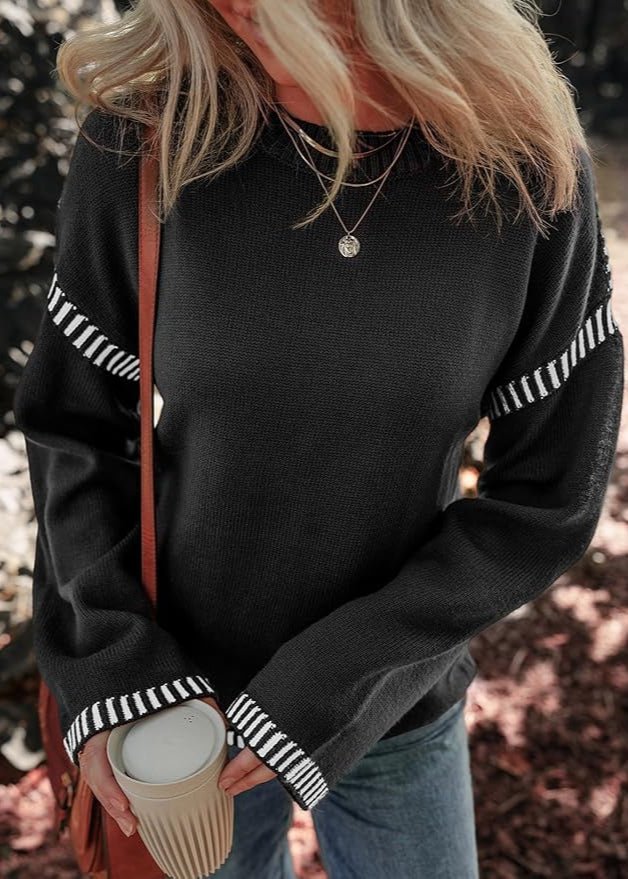 Marisa - Stylowy Sweter w Kontrastowych Kolorach