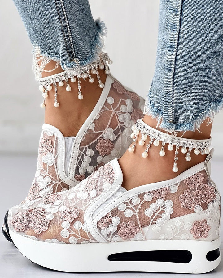 Florabelle - Delikatne Sneakersy z Koronką