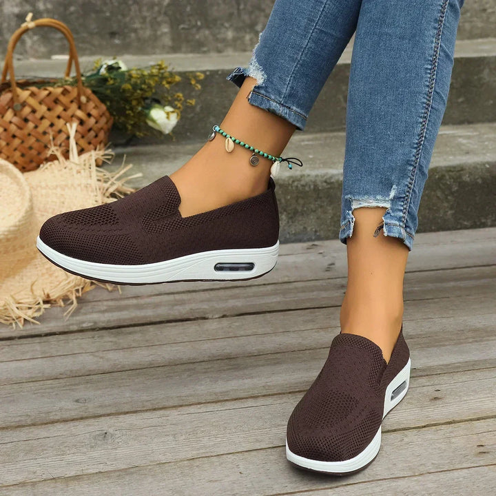 Trevia – Sneakersy Komfortowe o Smukłym Designie
