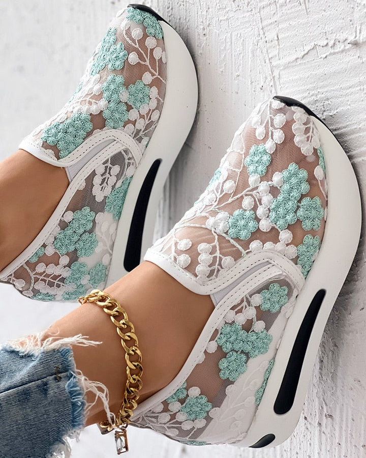 Florabelle - Delikatne Sneakersy z Koronką