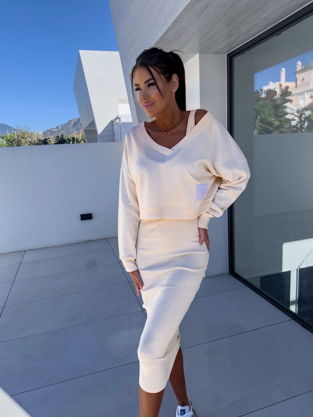 Mireille - Stylowy Zestaw Bluzy i Sukienki