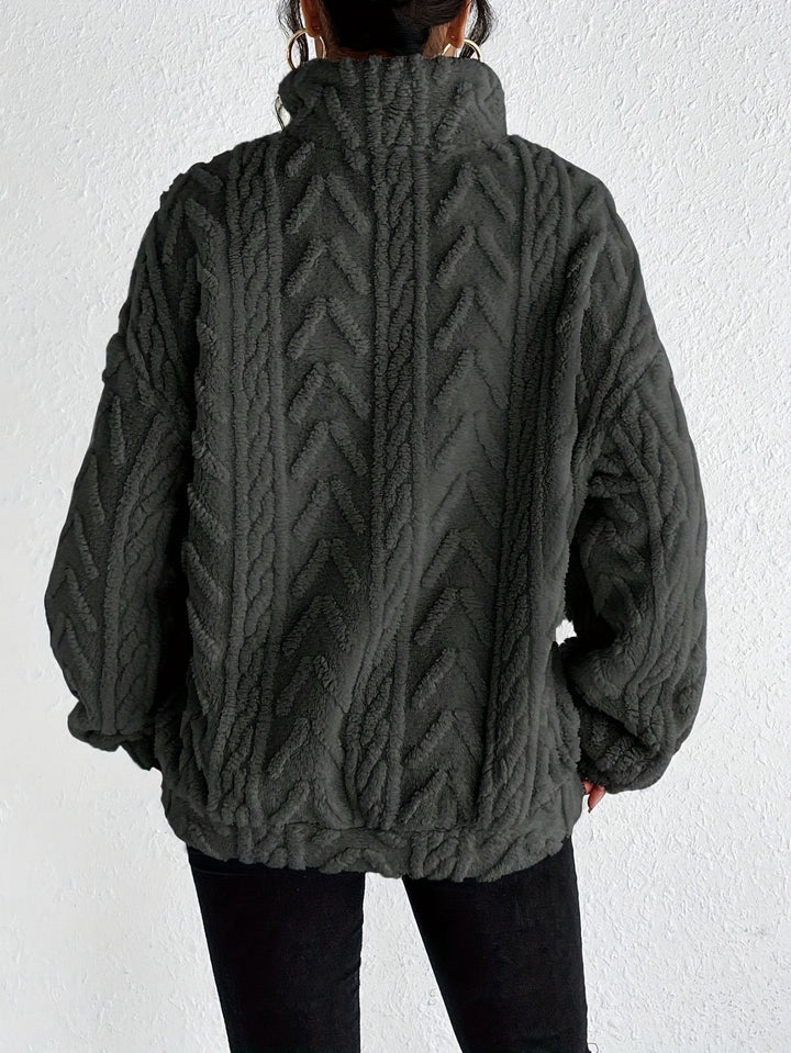 Aila - Puchaty Sweter z Zippem