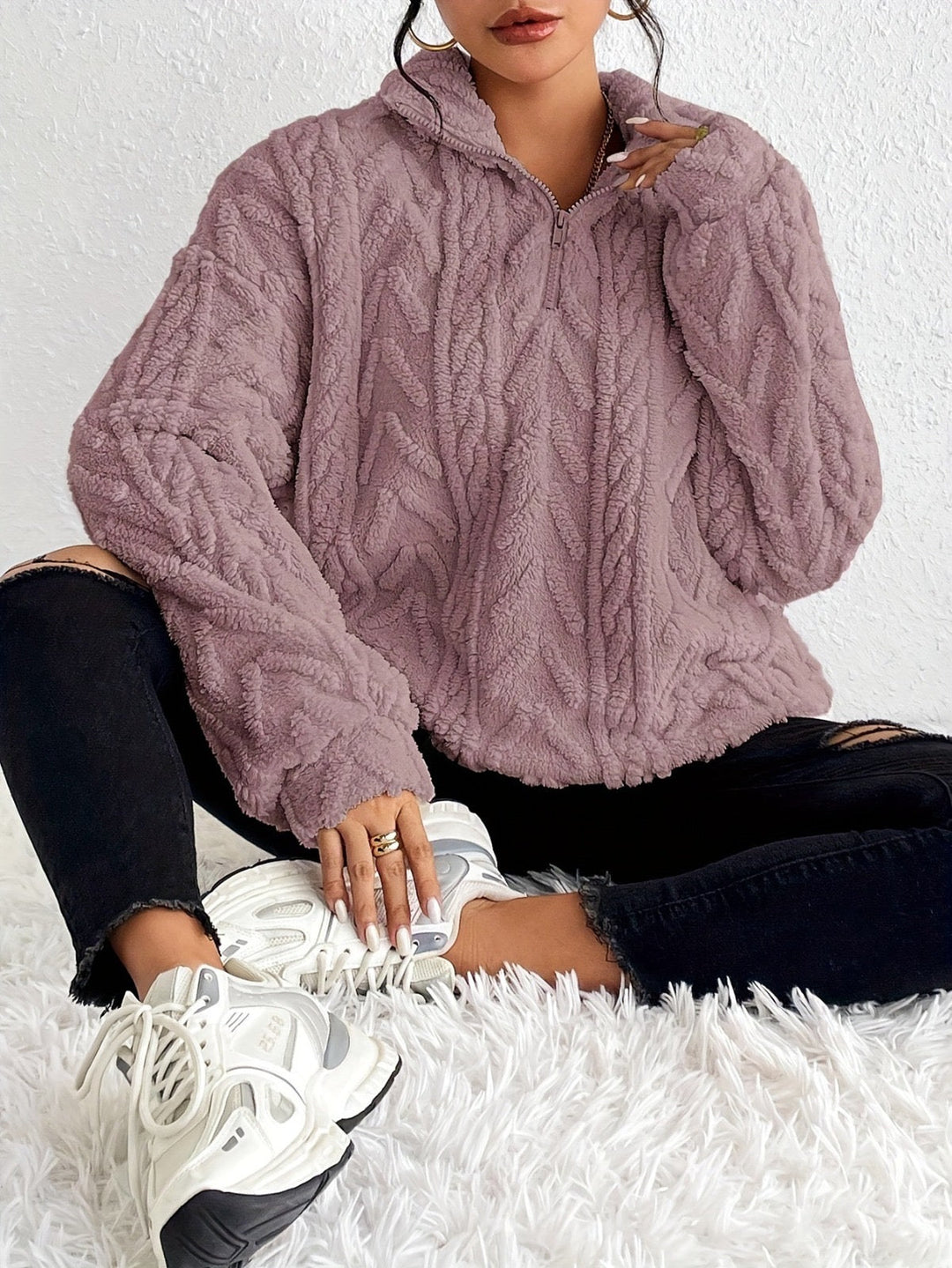 Aila - Puchaty Sweter z Zippem