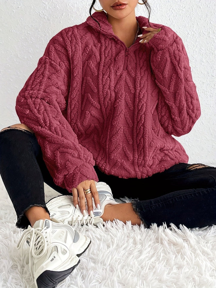 Aila - Puchaty Sweter z Zippem