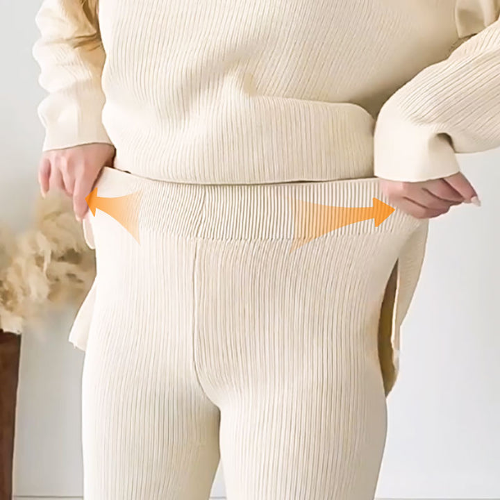 Erin - Casual Dwuczęściowy Zestaw z Dekoltem w Serek